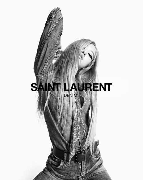 Участница Blackpink Розэ в рекламной кампании джинсовой линии Saint Laurent, декабрь 2020