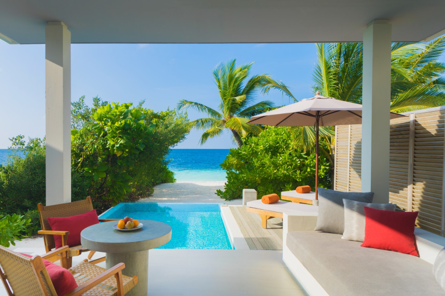 Пляжная вилла с бассейном в отеле Dhigali Maldives