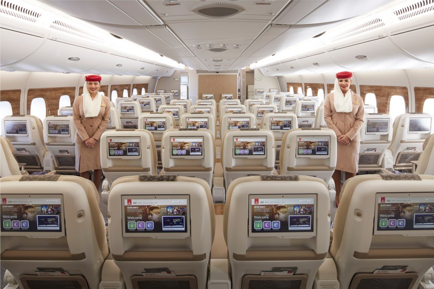 Салон премиального экономического класса Emirates