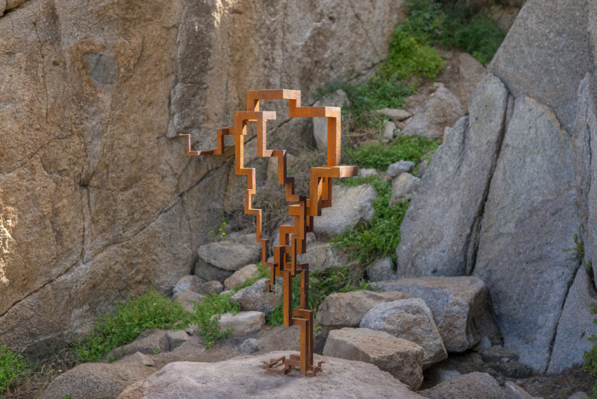 Фото: Oak Taylor Smith / Courtesy NEON; Ephorate of Antiquities of Cyclades & the artist